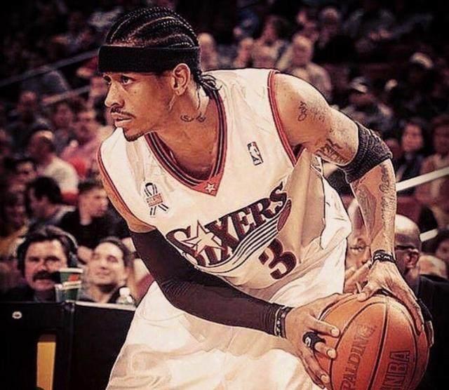 《棕色尘埃2》新服装绝了！太过性感官方都得打码