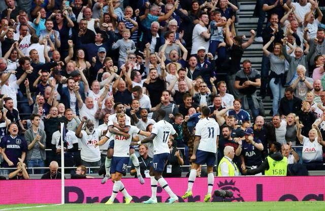 阿森纳在阿斯顿维拉的惊险失利使得争冠形势更加复杂