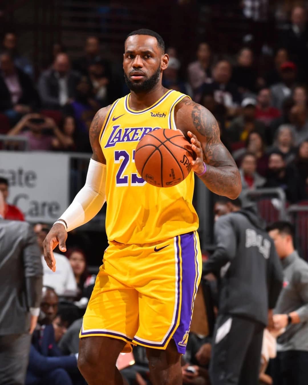 《燕云十六声》国外玩家捏出迈克尔·杰克逊和海绵宝宝