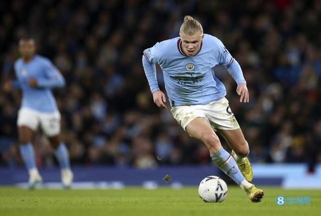 德媒：多特想外租迪朗维尔，老东家安德莱赫特被拒